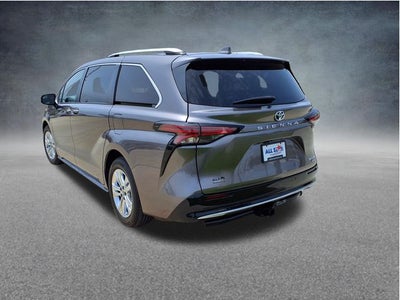 2021 Toyota Sienna Platinum 7 Passenger