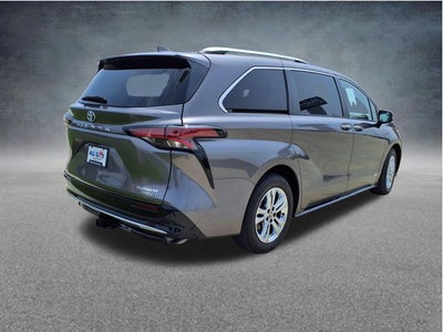 2021 Toyota Sienna Platinum 7 Passenger