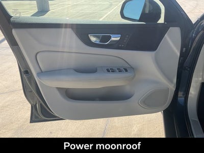 2023 Volvo S60 B5 Plus Dark Theme