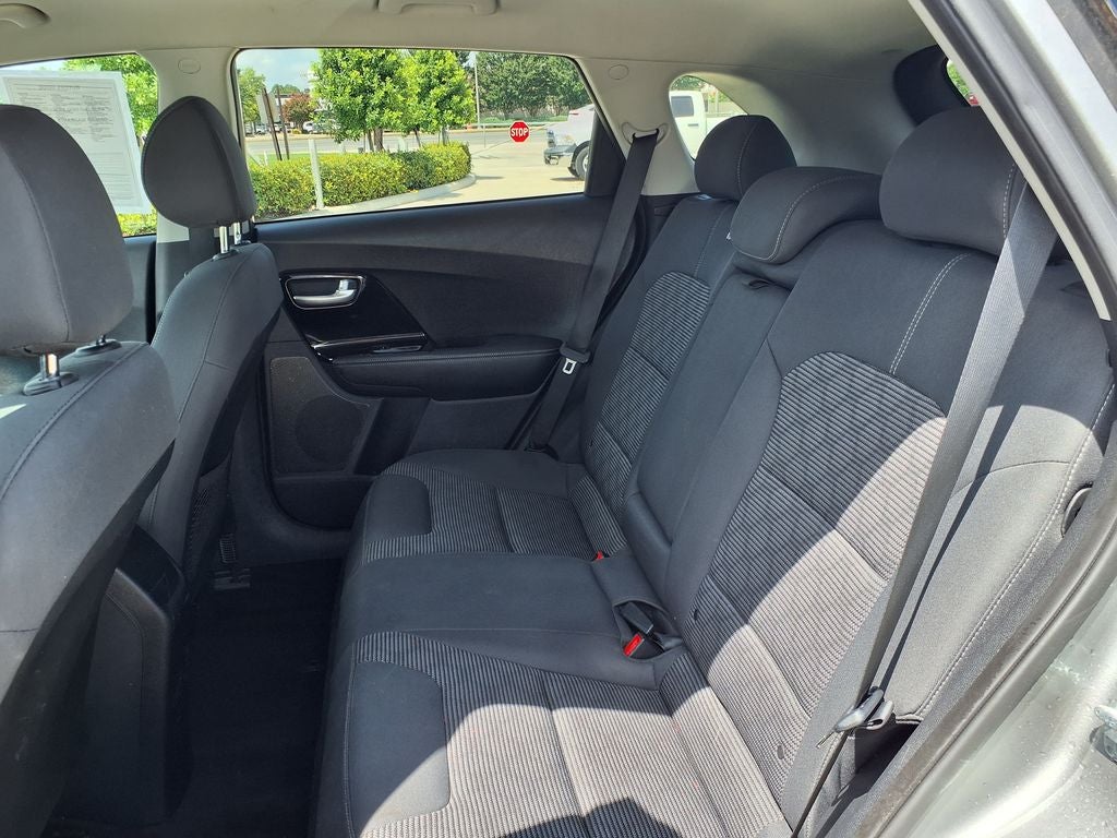 2022 Kia Niro Plug-In Hybrid LXS