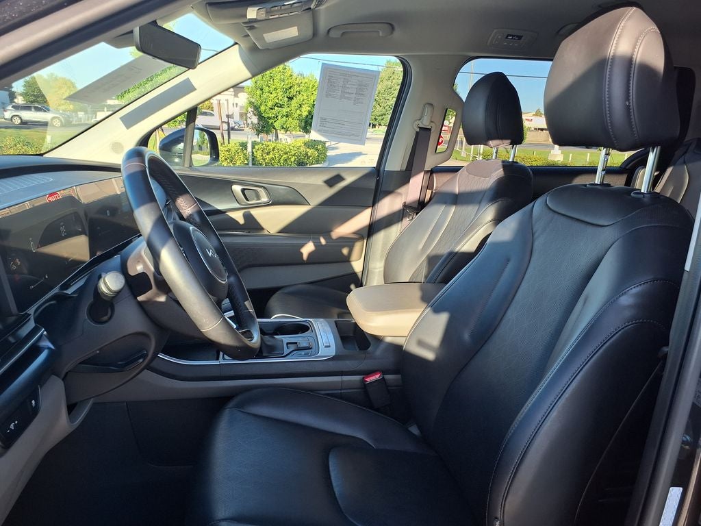 2025 Kia Carnival LXS