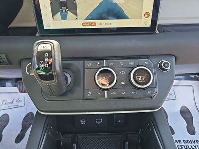 2023 Land Rover Defender 110 SE