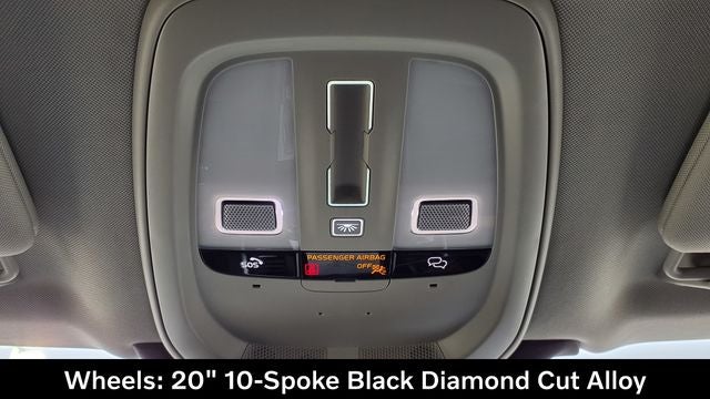 2024 Volvo XC90 B6 Plus Bright Theme