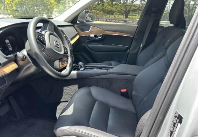 2024 Volvo XC90 B6 Plus Bright Theme