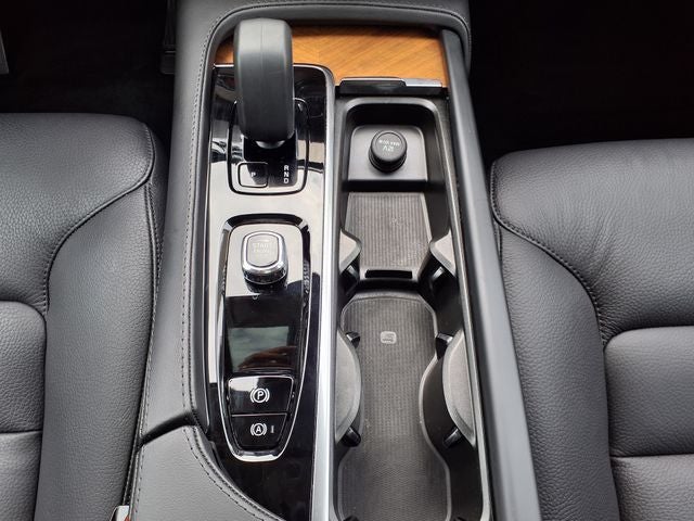 2023 Volvo XC90 B6 Plus 7-Seater