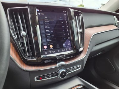 2023 Volvo XC60 B5 Ultimate Bright Theme