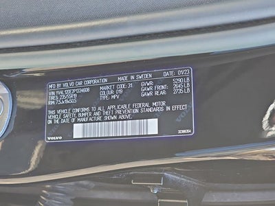 2023 Volvo XC60 B5 Plus Bright Theme