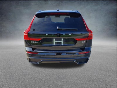 2023 Volvo XC60 B5 Ultimate Dark Theme