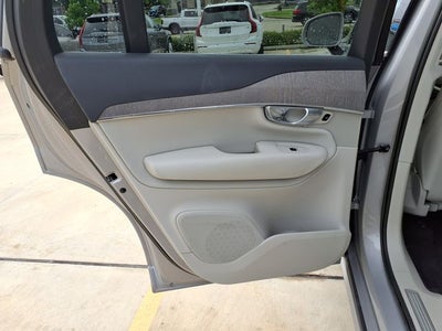 2023 Volvo XC90 B5 Plus