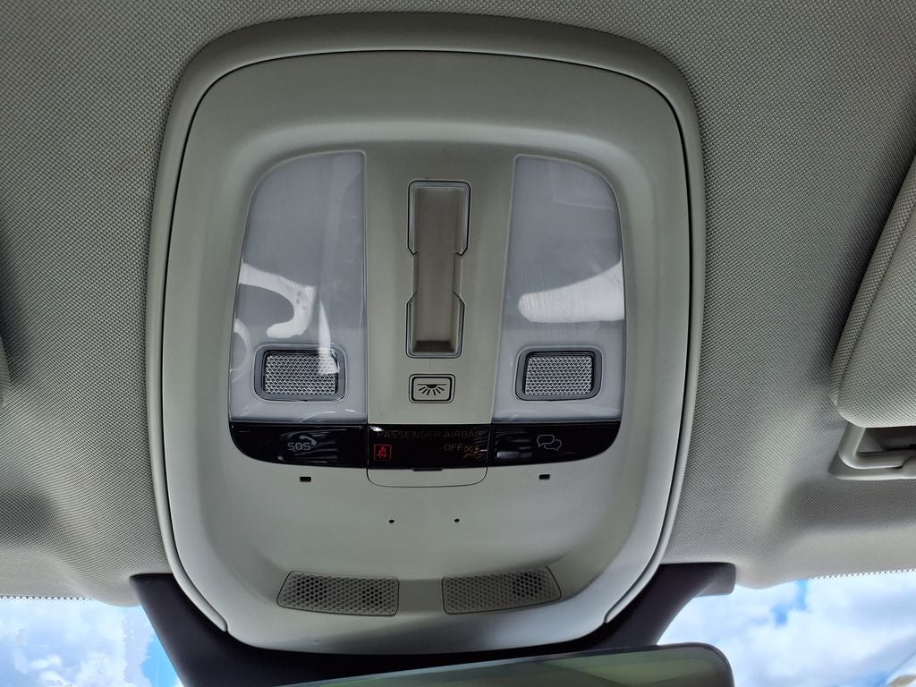 2023 Volvo XC90 B5 Core