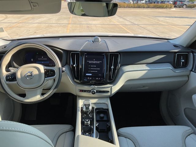 2023 Volvo XC60 B5 Ultimate Bright Theme