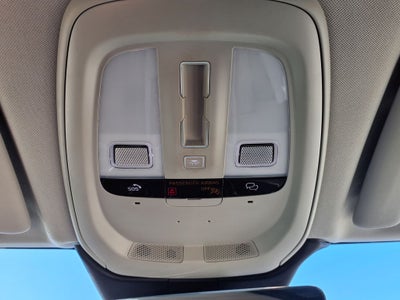 2023 Volvo XC60 B5 Ultimate Bright Theme