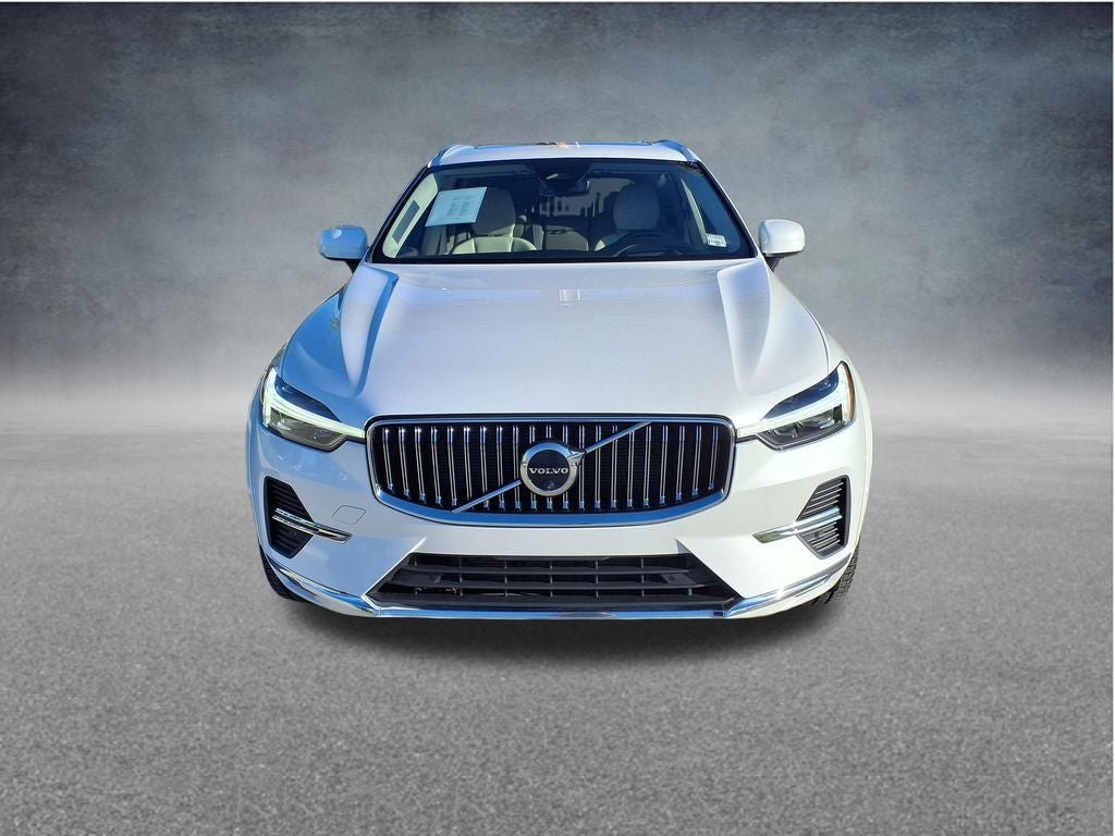 2023 Volvo XC60 B5 Ultimate Bright Theme