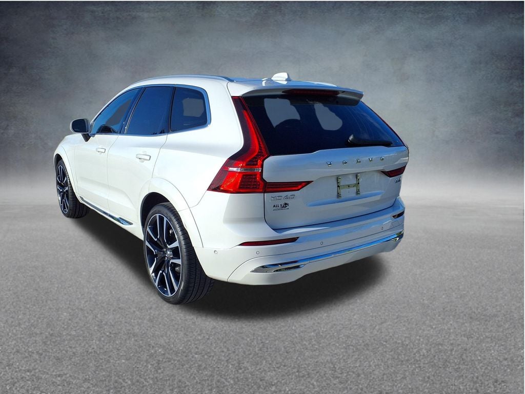 2023 Volvo XC60 B5 Ultimate Bright Theme