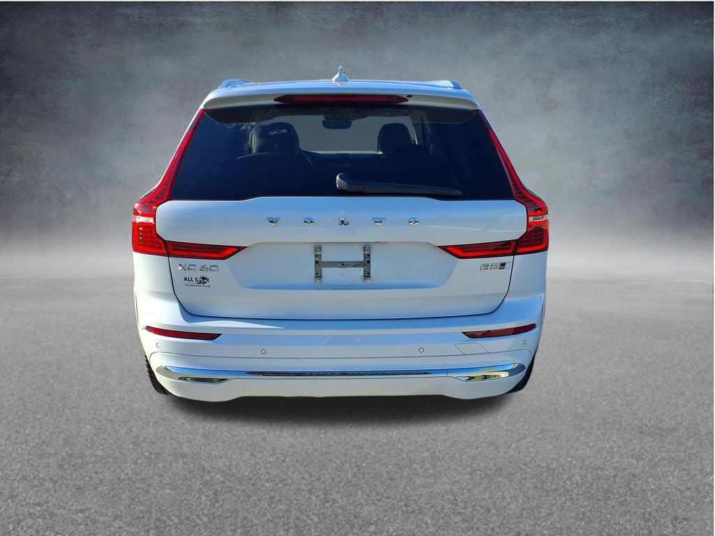2023 Volvo XC60 B5 Ultimate Bright Theme