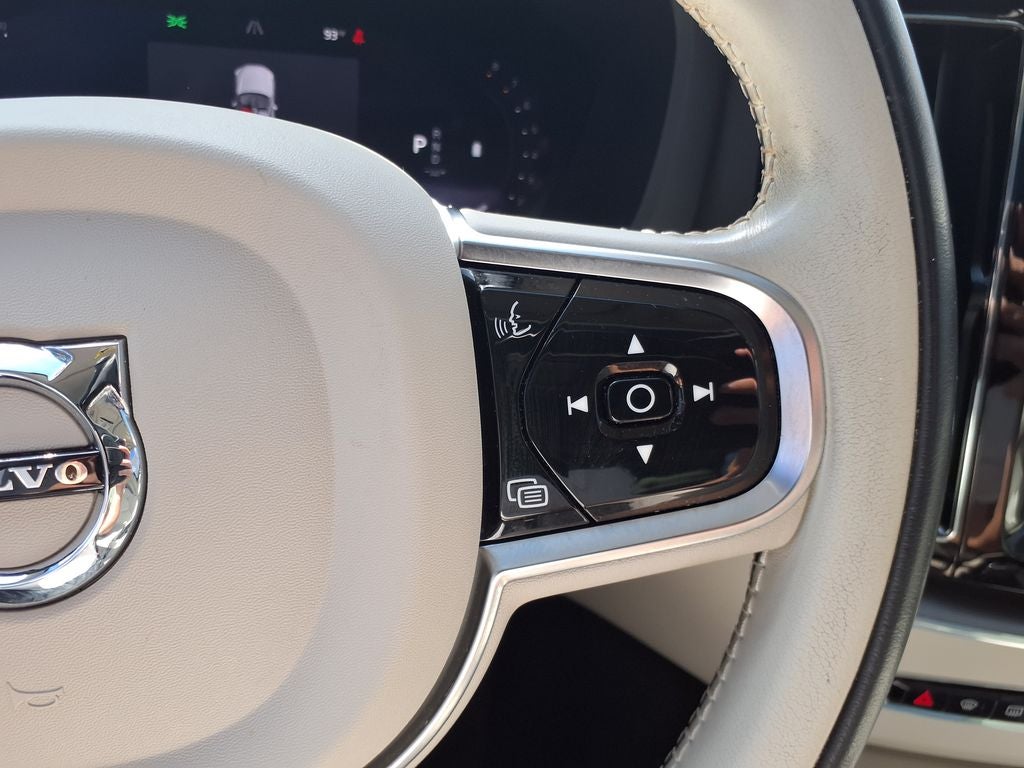 2024 Volvo XC60 B5 Core