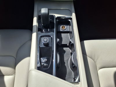 2024 Volvo XC60 B5 Core