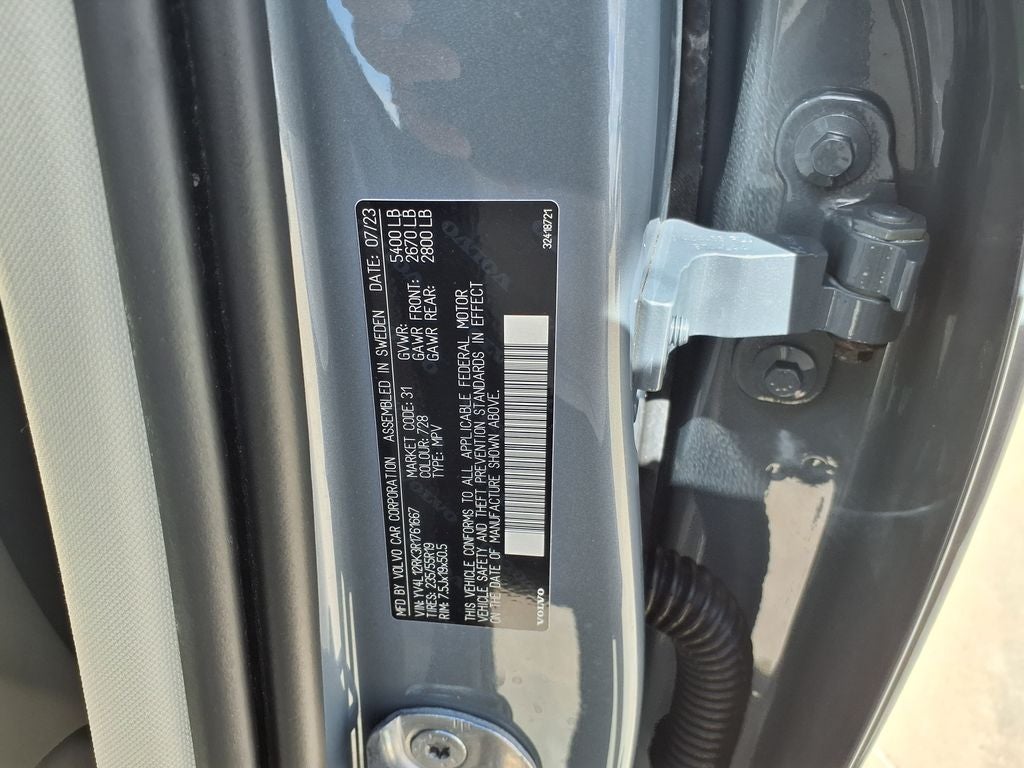 2024 Volvo XC60 B5 Core