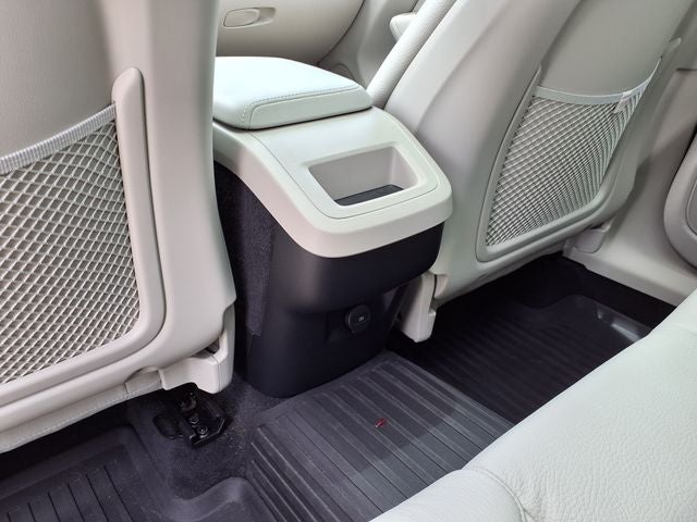 2023 Volvo XC60 B5 Core