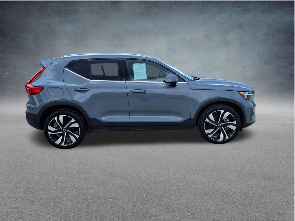 2023 Volvo XC40 Ultimate