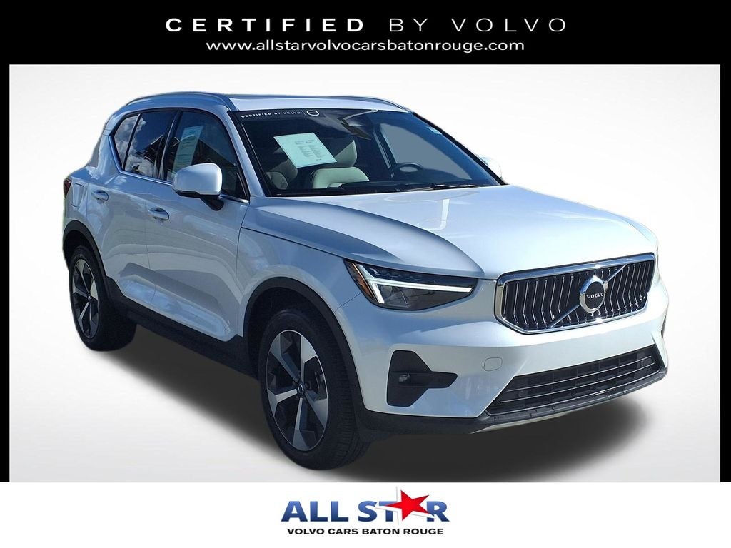 2023 Volvo XC40 B5 Plus Bright Theme