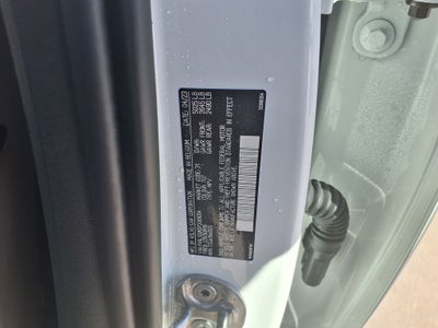 2023 Volvo XC40 B5 Plus Bright Theme