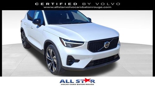 2023 Volvo XC40 B5 Plus Dark Theme