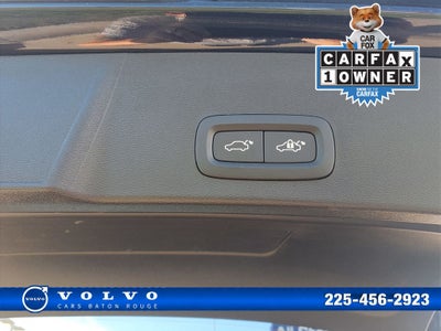 2023 Volvo XC40 B5 Plus Dark Theme
