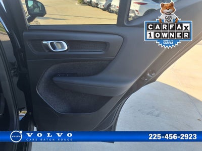 2023 Volvo XC40 B5 Plus Dark Theme