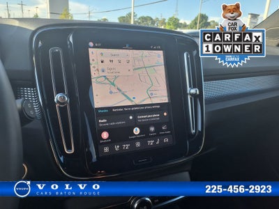 2023 Volvo XC40 B5 Plus Dark Theme