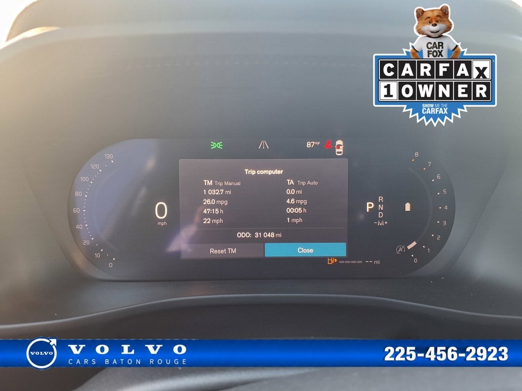 2023 Volvo XC40 B5 Plus Dark Theme