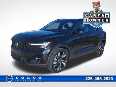 2023 Volvo XC40 B5 Plus Dark Theme