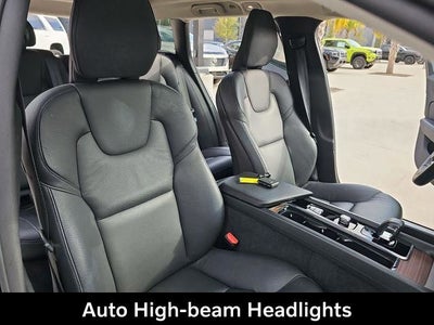 2025 Volvo V60 Cross Country B5 Plus