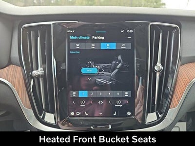 2025 Volvo V60 Cross Country B5 Plus