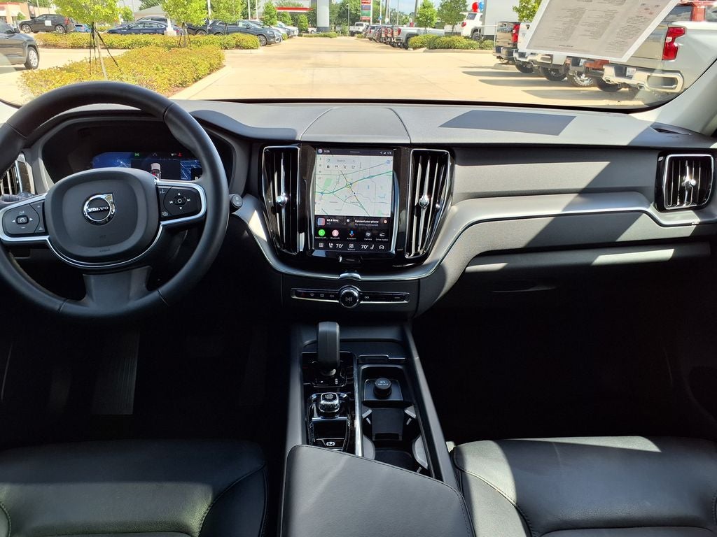 2025 Volvo XC60 B5 Core