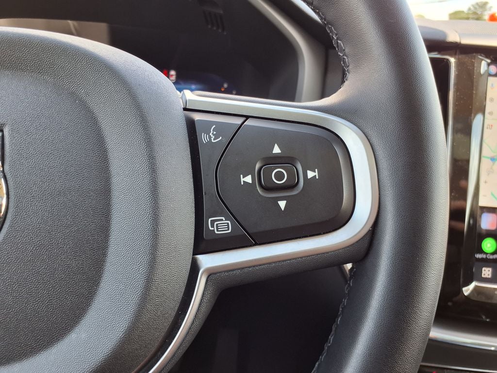 2025 Volvo XC60 B5 Core