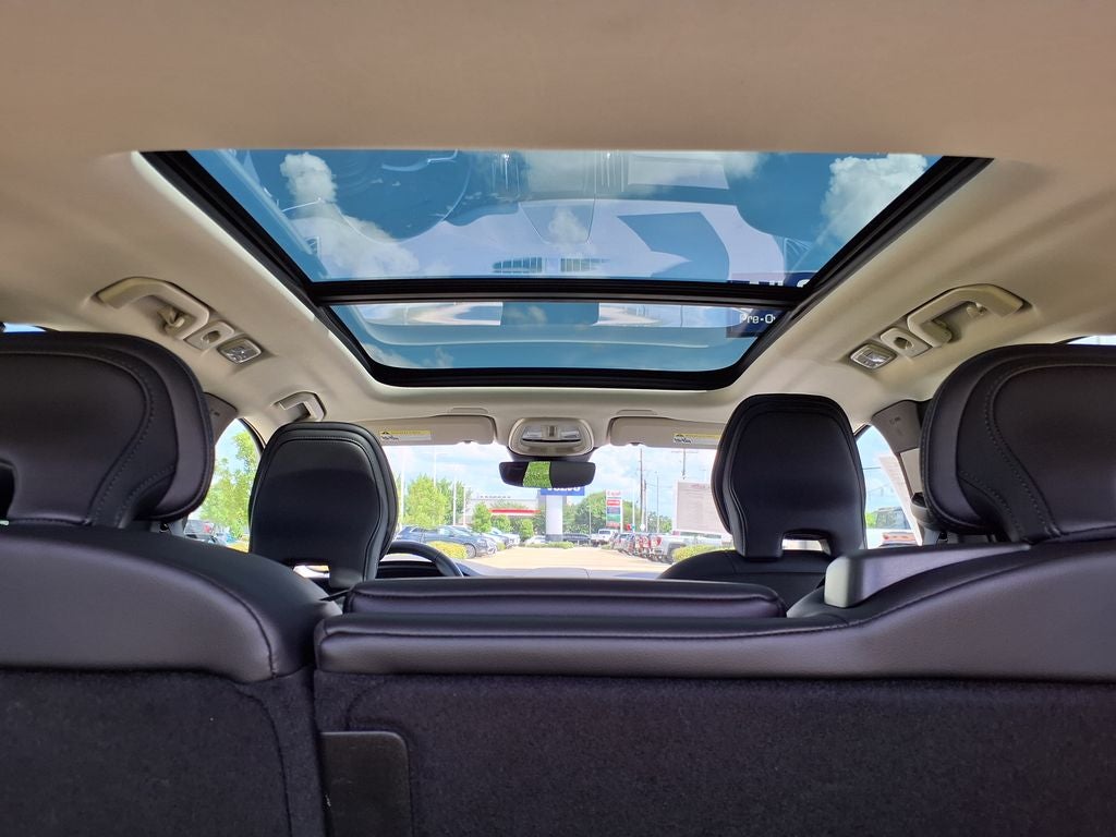 2025 Volvo XC60 B5 Core