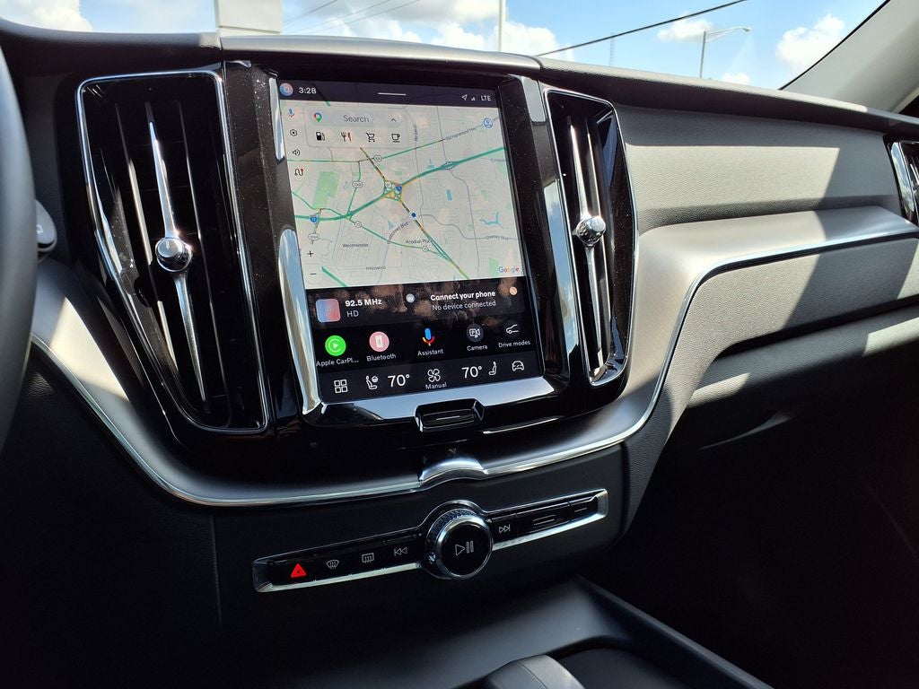 2025 Volvo XC60 B5 Core