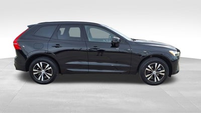 2025 Volvo XC60 B5 Core