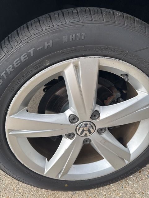 2015 Volkswagen Passat 1.8T Limited Edition