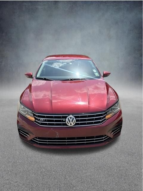 2017 Volkswagen Passat 1.8T R-Line