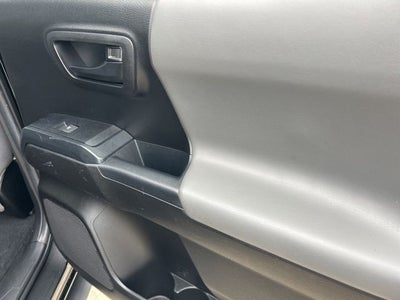 2022 Toyota Tacoma SR V6