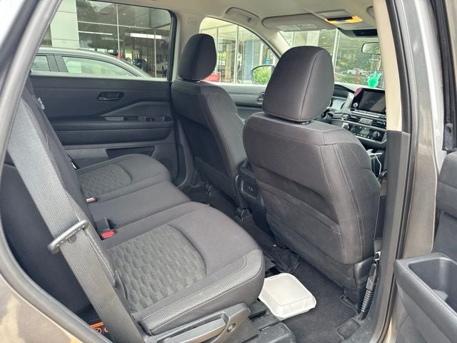 2023 Nissan Pathfinder S