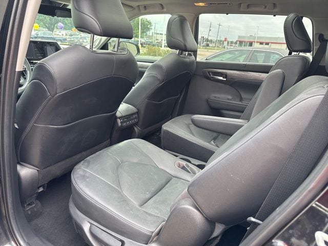 2021 Toyota Highlander Platinum