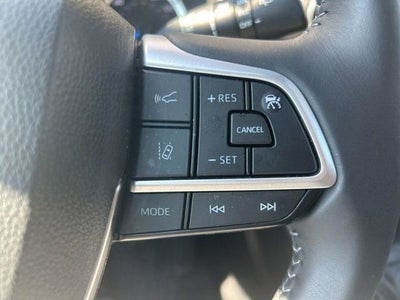 2025 Toyota Highlander Hybrid XLE