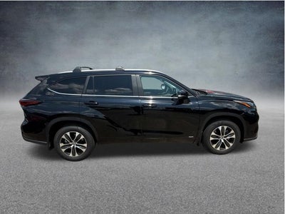 2026 Toyota Highlander Hybrid XLE