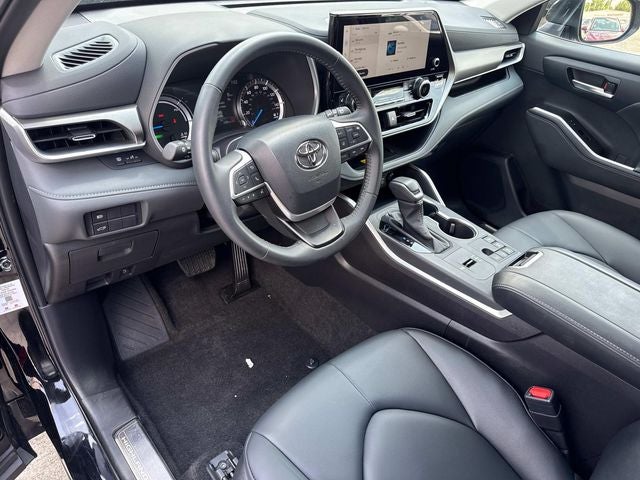 2026 Toyota Highlander Hybrid XLE