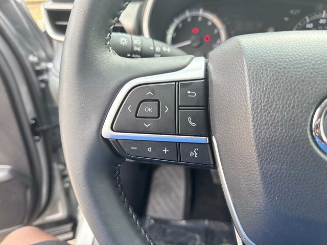 2025 Toyota Highlander XLE