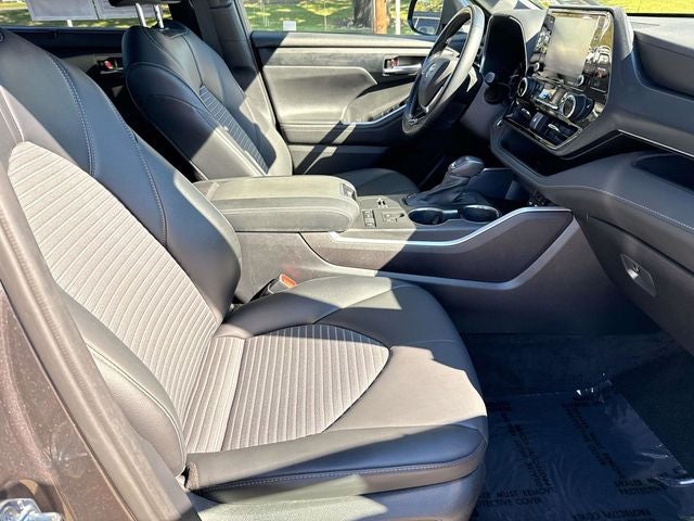 2021 Toyota Highlander XSE