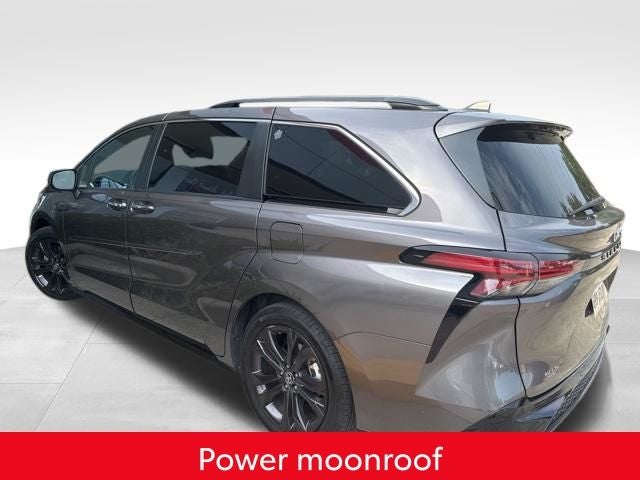 2022 Toyota Sienna XSE 7 Passenger